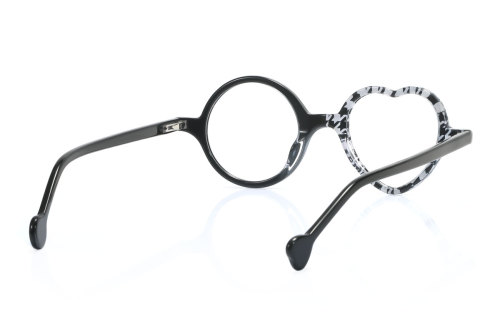 Obsessed with fun, pretty eyewear?
