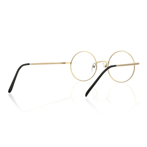 Looking for sleek, versatile eyewear that fits every vibe?