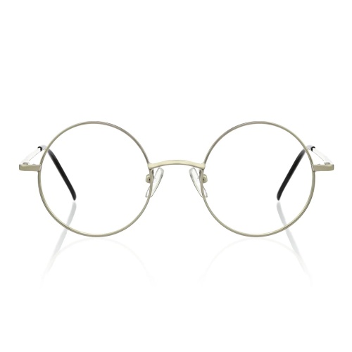 Looking for sleek, versatile eyewear that fits every vibe?