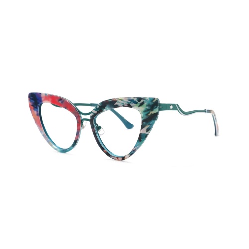These eyeglasses offer a playful yet sophisticated look,