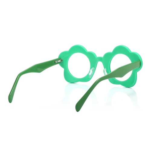 Want to add a touch of glamour with a pop of color?