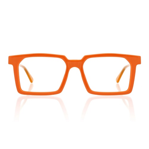 Looking for standout daily eyeglasses that won’t weigh you down?