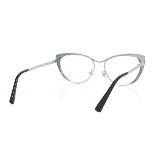 What a sleek pick these eyeglasses are!
