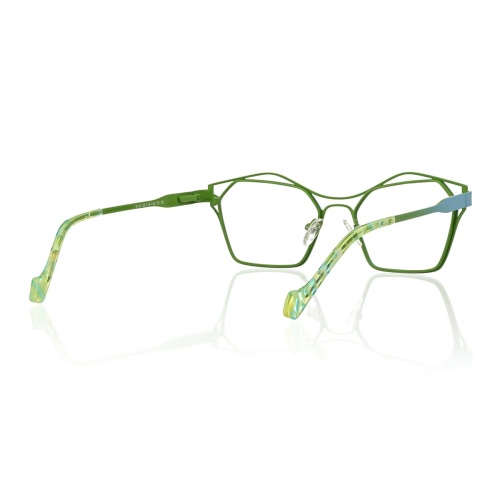 Want to spice up your style with a pop of color?