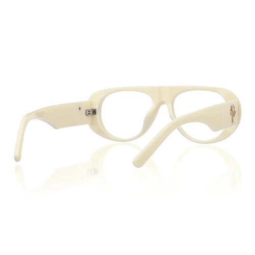 Craving timeless eyeglasses that never go out of style?