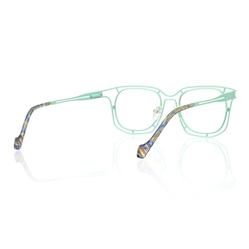 Wow, check out this game-changing eyewear!