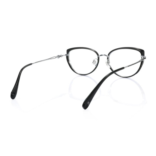 Look at this sleek grey eyewear, a perfect blend of style and practicality!