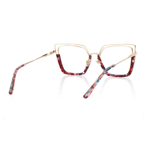 Hey eyeglass lovers!