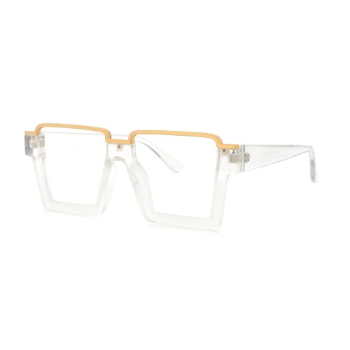 Turn heads with these bold red eyeglasses that effortlessly combine style and confidence!