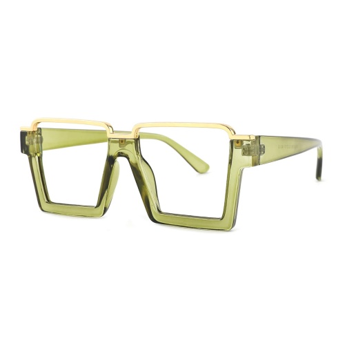 Turn heads with these bold red eyeglasses that effortlessly combine style and confidence!