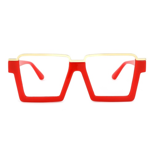 Turn heads with these bold red eyeglasses that effortlessly combine style and confidence!