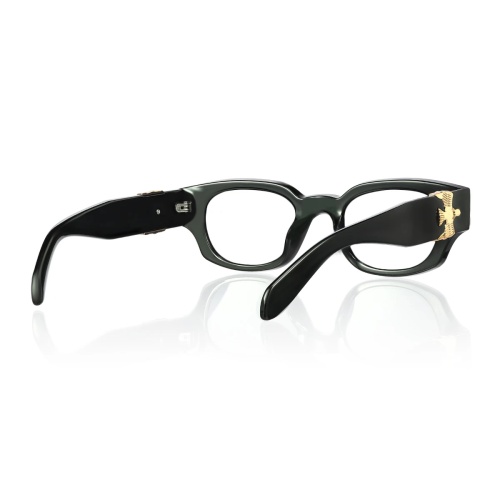 Hey, eyewear lovers!