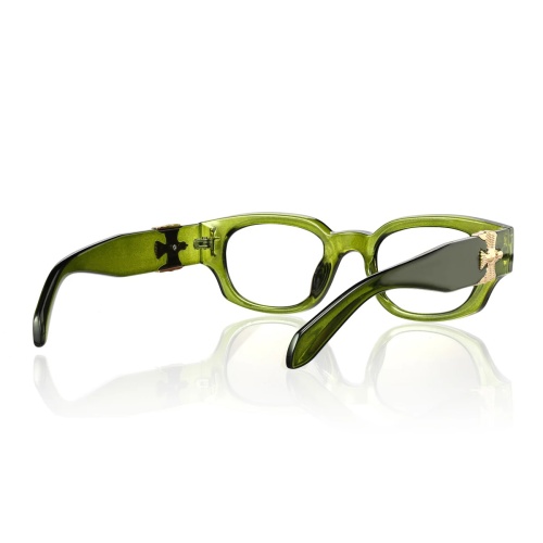 Hey, eyewear lovers!