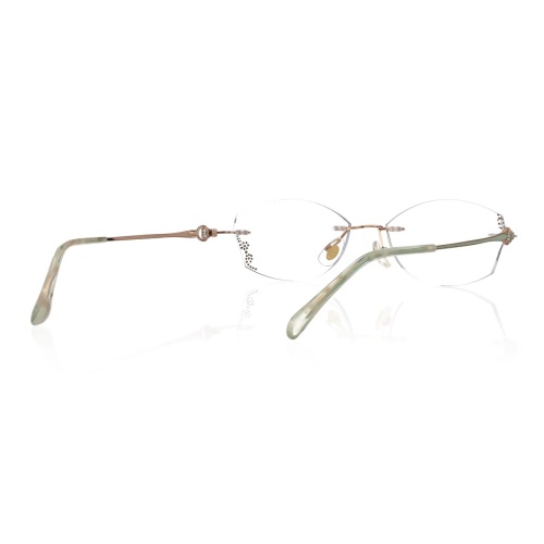 This pair of eyeglasses is pure elegance you won’t want to miss!