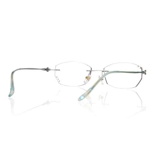 Looking for eyewear that turns heads?