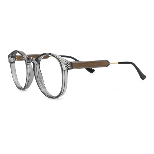 Yadyra exhibits simplicity with a stylish impression.