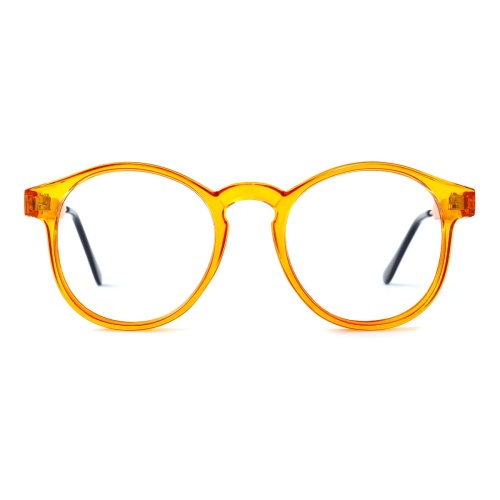 Yadyra exhibits simplicity with a stylish impression.