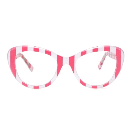 Want eyewear that combines classic charm with modern comfort?