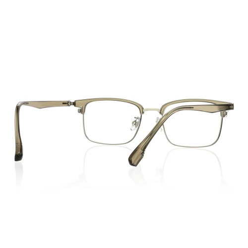 Hey, style lovers! These glasses are absolute must-haves.